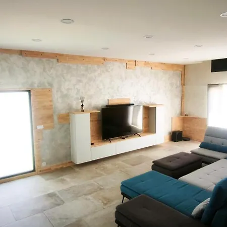 Magnifique Propriété Climatisée à 10 Min D'uzès * Saint-Siffret